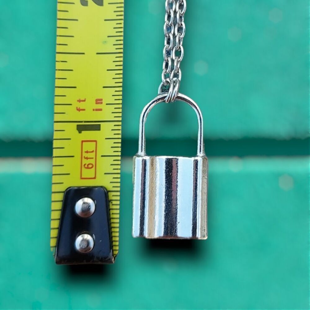 Silvertone lock necklace